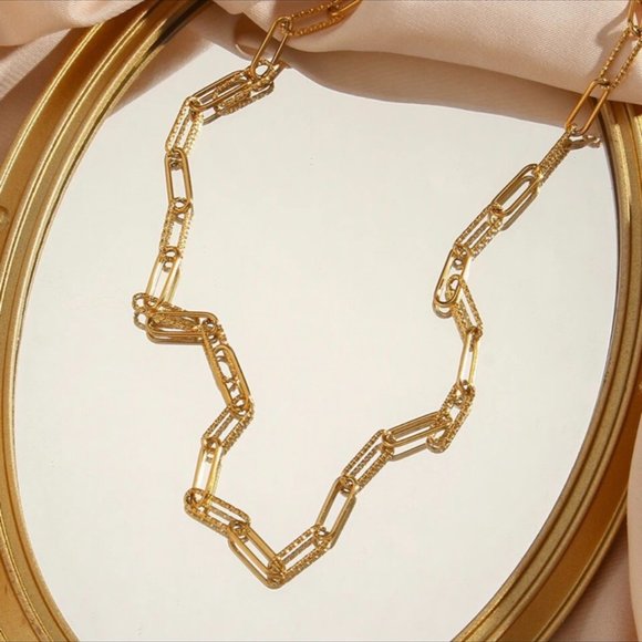 NEW 18K GOLD THIN LINK CHAIN NECKLACE, NICE NECKLACE, CUTE NECKLACE. - Picture 3 of 7